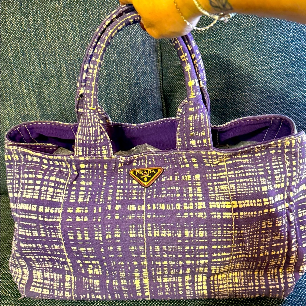 PRADA AUTHENTIC RARE LARGE TWEED CANOPA TOTE. EUC.